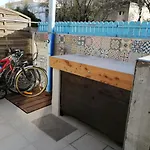 Maisonnette Bort De
