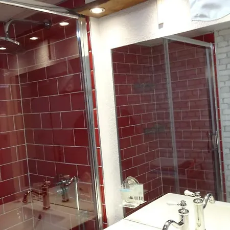 Maisonnette Bort De *